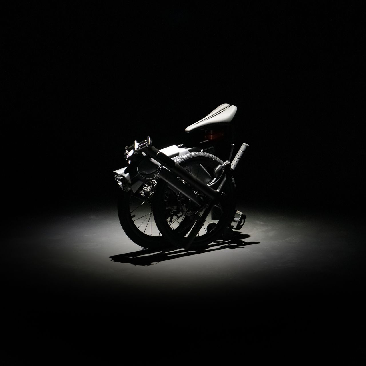 The Zero folds down to a package weighing 12.8kg