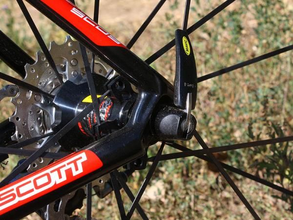 Carbon dropouts are used out back