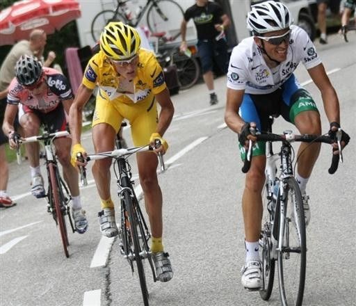 Alberto Contador attacks
