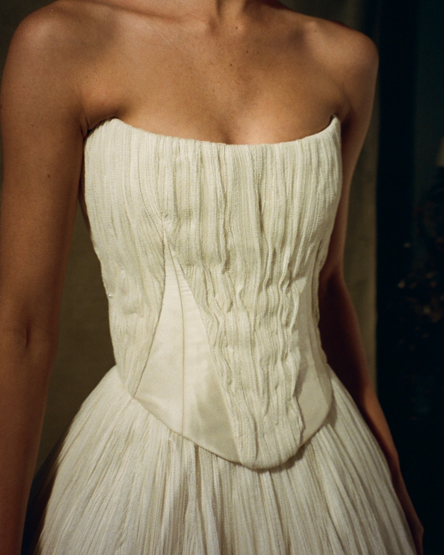 Model wearing Cinq wedding dress.