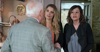 Hungover Chas Dingle and Charity Dingle head to the B&B because Chas has heard there’s loads of rugby players in, but it turns out not to be what they hoped for. However, Charity’s business mind soon starts whirring in Emmerdale