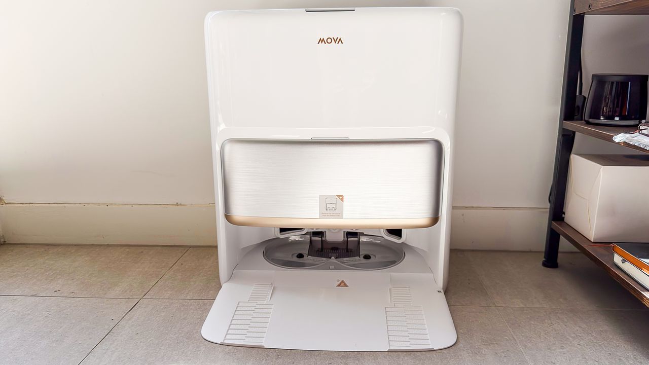 Mova V70 Ultra Complete dock without the robot