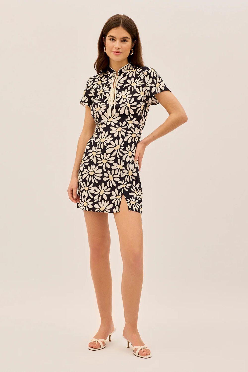 Kitri Gretchen Daisy Print Mini Dress