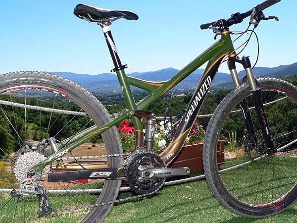 The dropped top tube adds much-needed standover clearance.