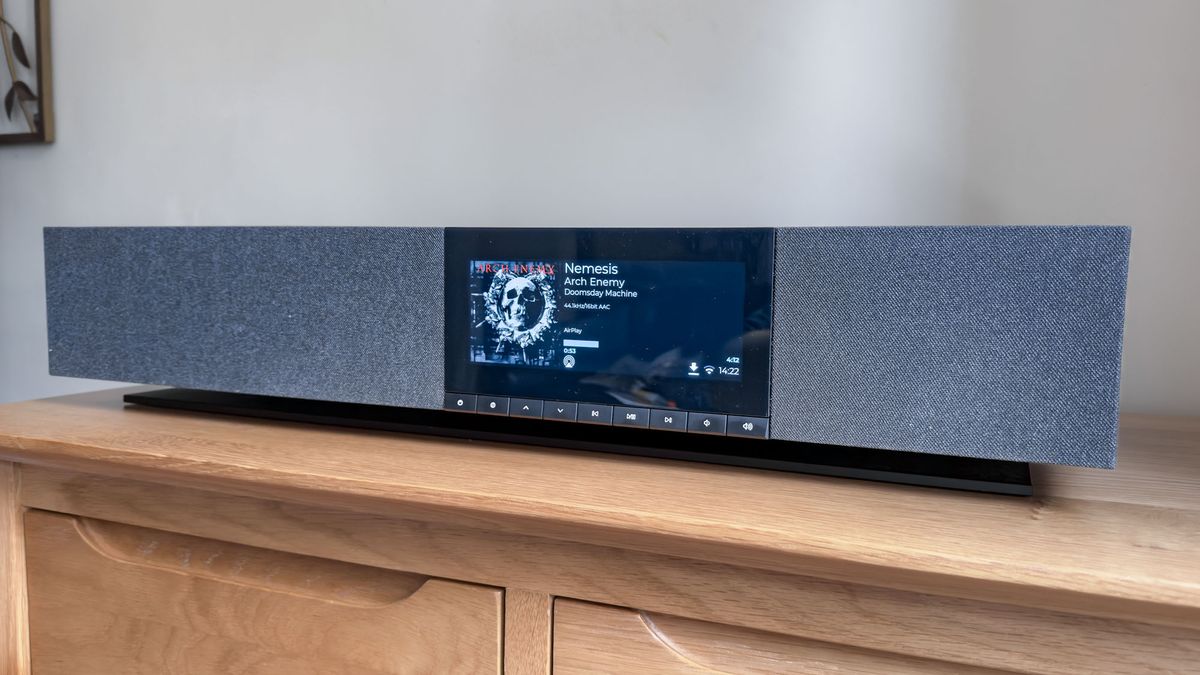 This all-in-one audio system just replaced every speaker in my living room