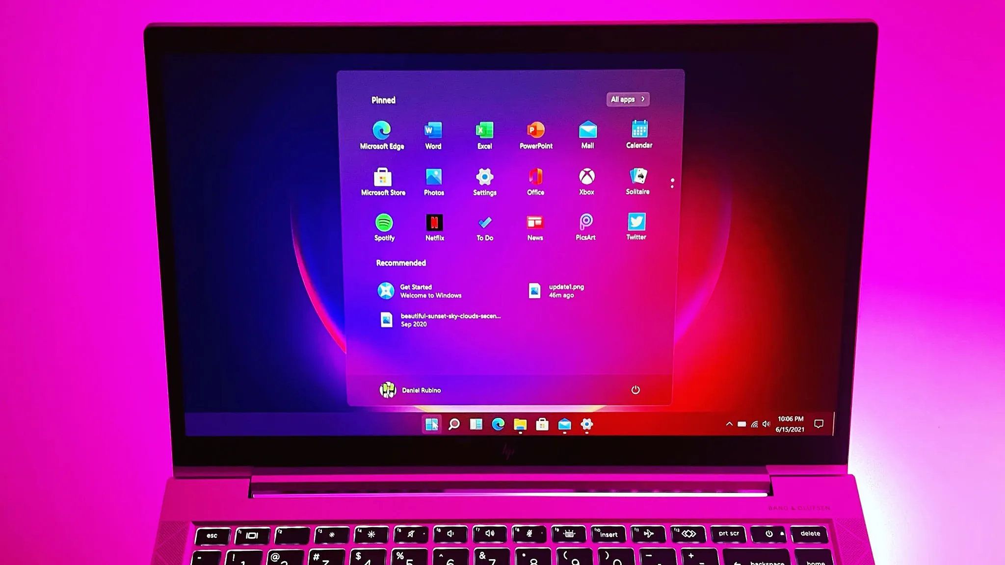 Windows 11 Dan Lowres Iphone