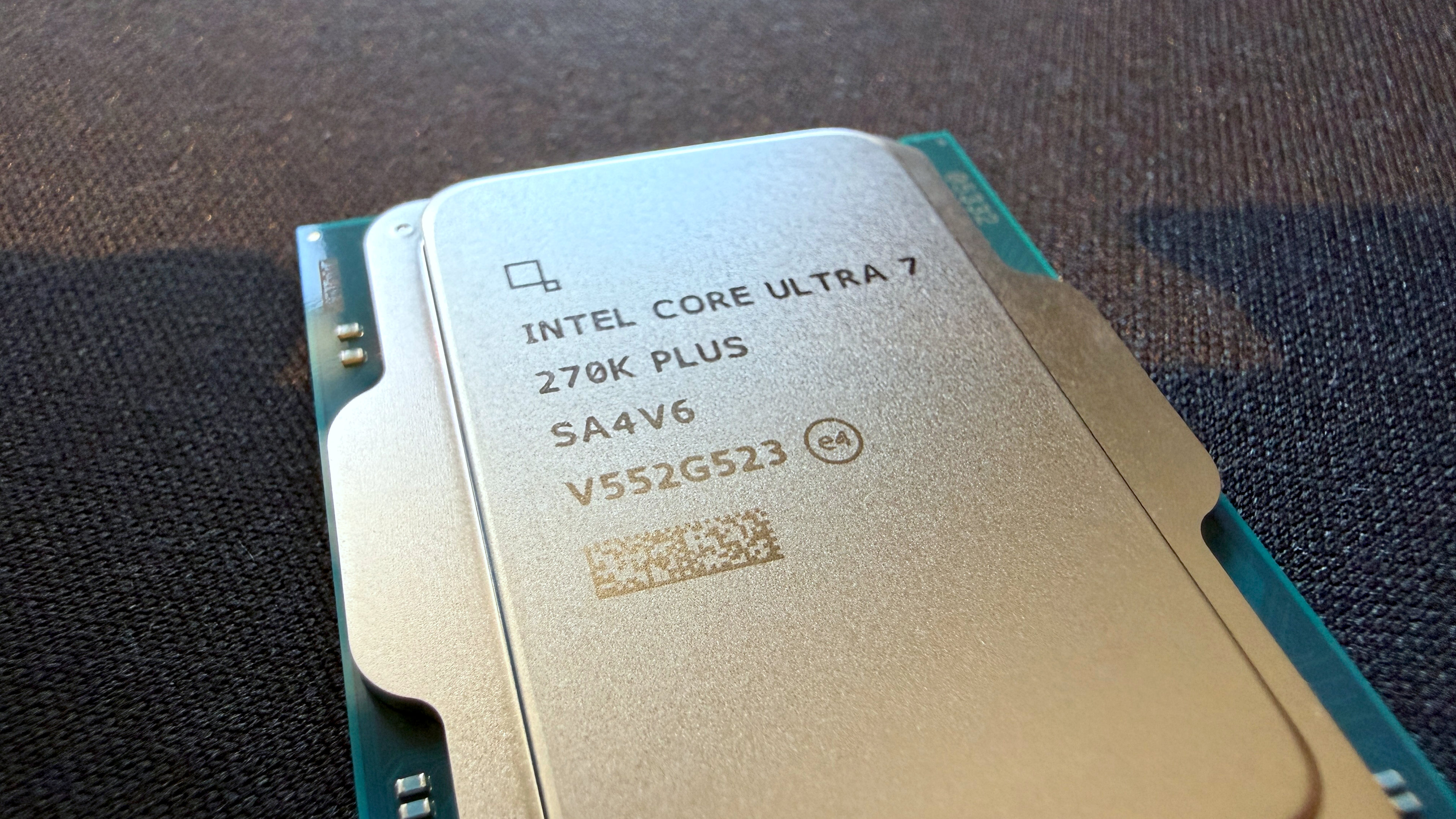 Intel Core Ultra 7 270K Plus review Intel Core Ultra 7 270K Plus review