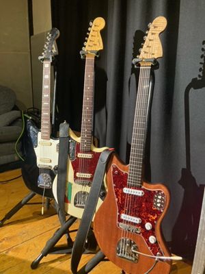 Wolf Alice guitars