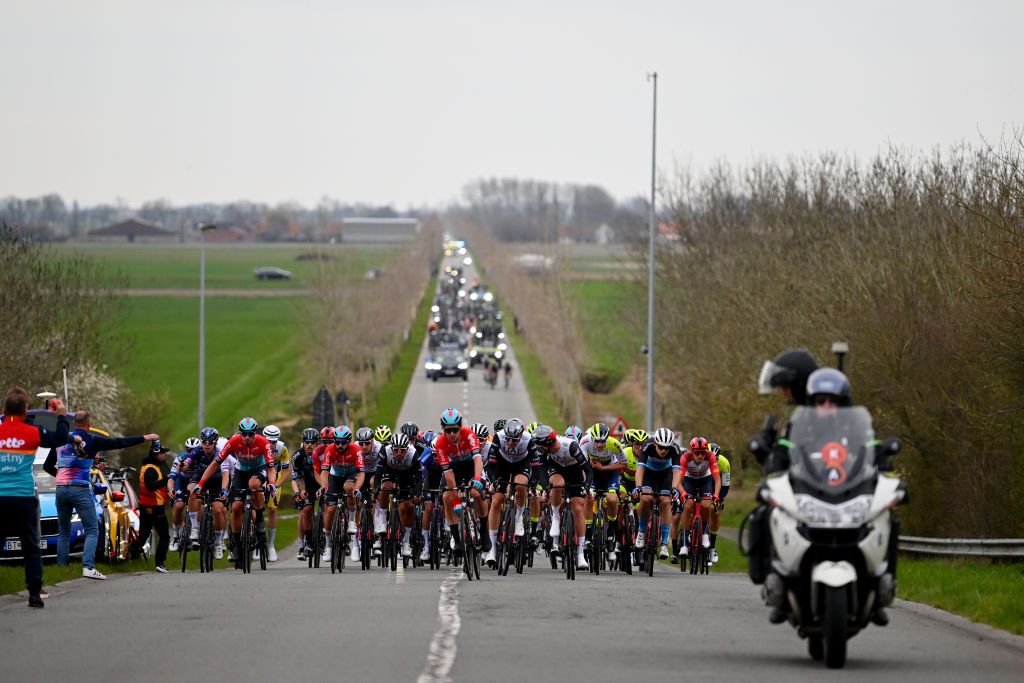 KOKSIJDE BELGIUM MARCH 17 A general view of the peloton competing during the 21th Bredene Koksijde Classic 2023 a 1916km one day race from Bredene to Koksijde on March 17 2023 in Koksijde Belgium Photo by Luc ClaessenGetty Images