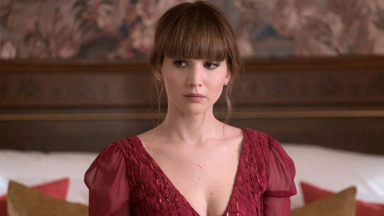 Hair, Hairstyle, Bangs, Lip, Brown hair, Layered hair, Portrait,