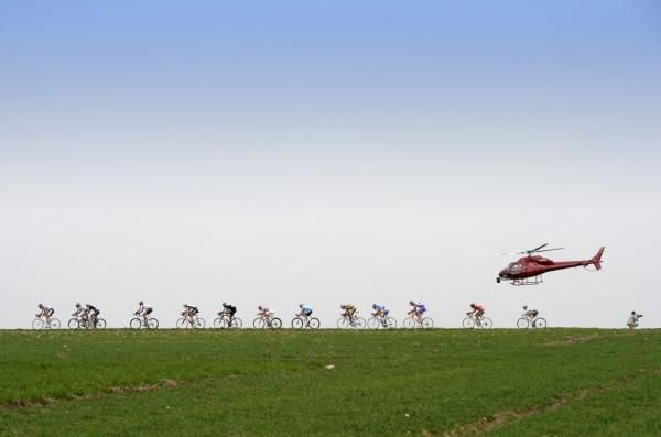 The pace is on at Dwars door Vlaanderen