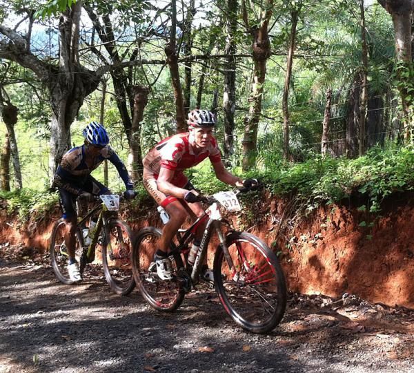 Rom Akerson leads Federico Ramirez