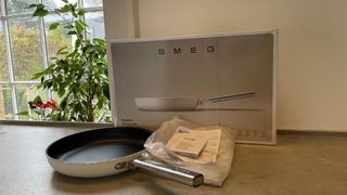 Smeg Non-Stick Frying Pan Unboxed