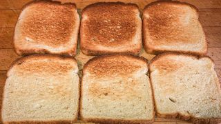 Hamilton Beach Air Fryer Sure Crisp Toaster Oven toasts bread
