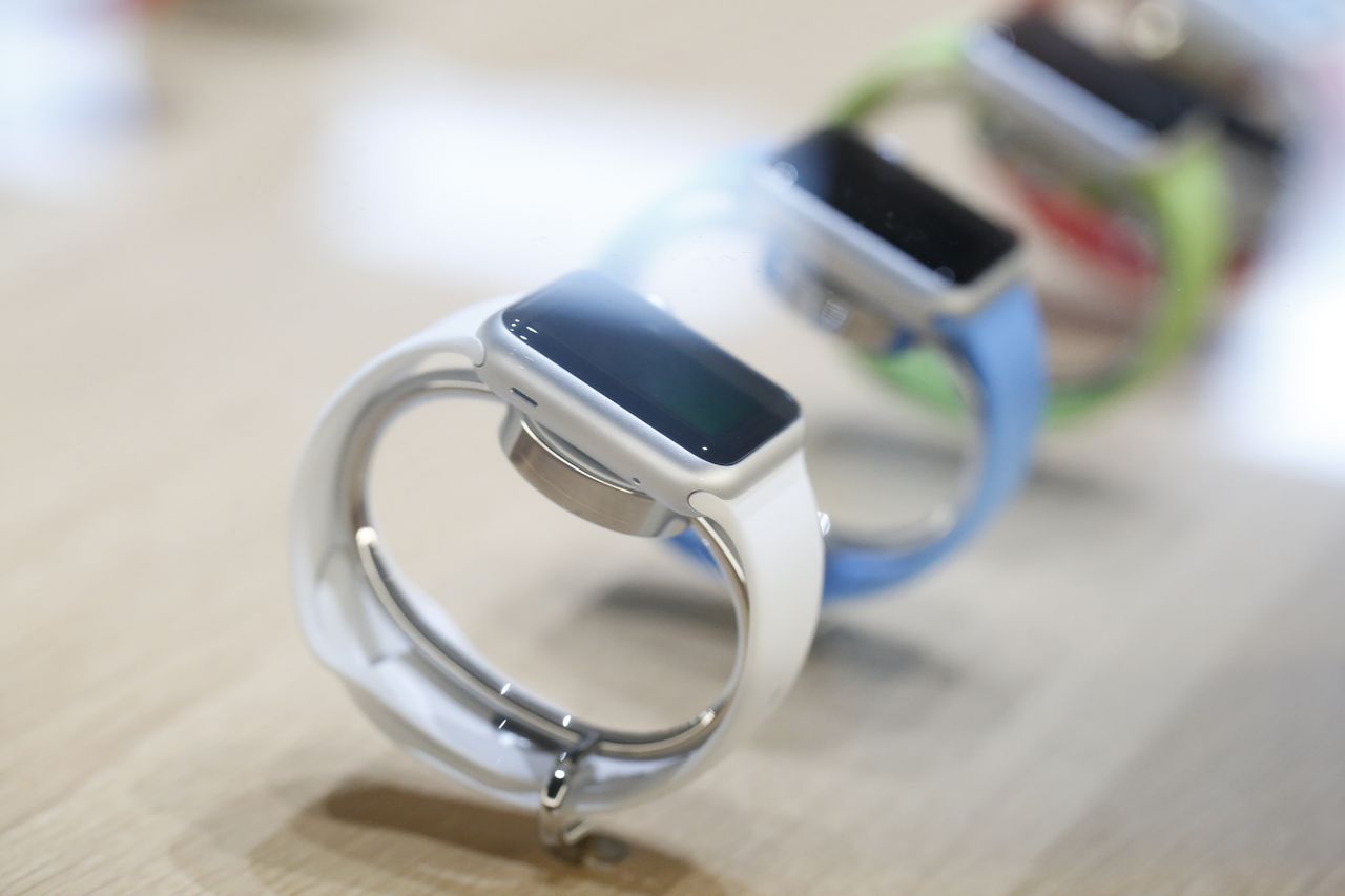 Apple Watch gets mixed reviews: The device isn&amp;#039;t perfect, but you&amp;#039;ll probably still want one