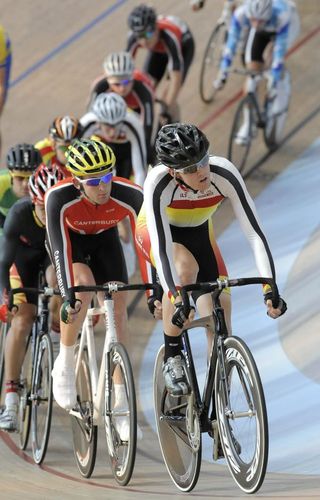 Tom Scully leads the men's scratch race final, he won the event ahead of Marc Ryan