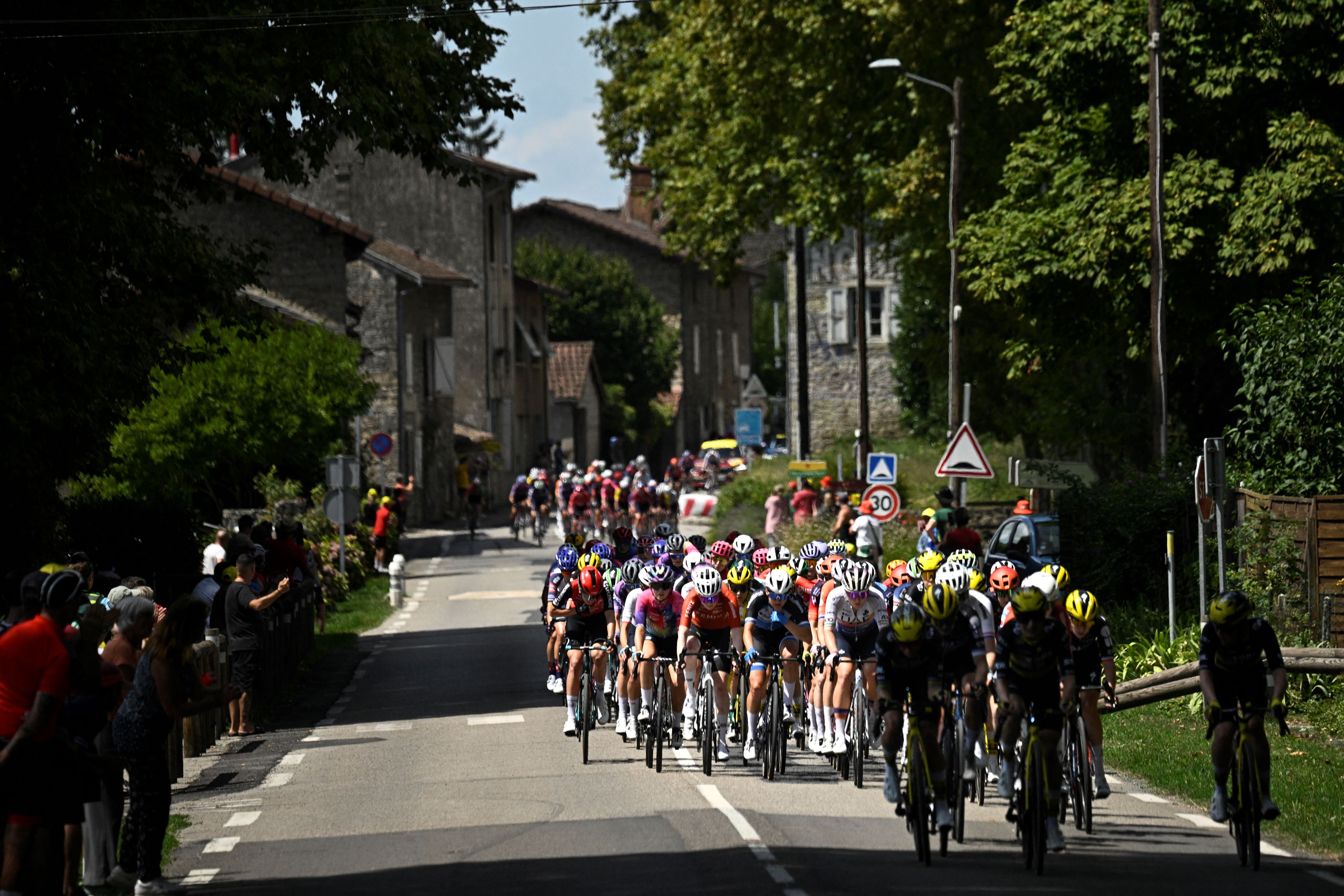 Visma-Lease a Bike leading the peloton on stage 7 of Tour de France Femmes 2025.
