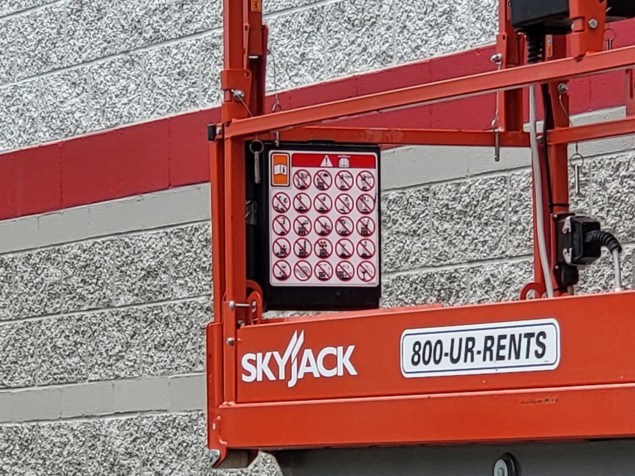 Samsung Galaxy Z Fold 3 daytime telephoto camera sample