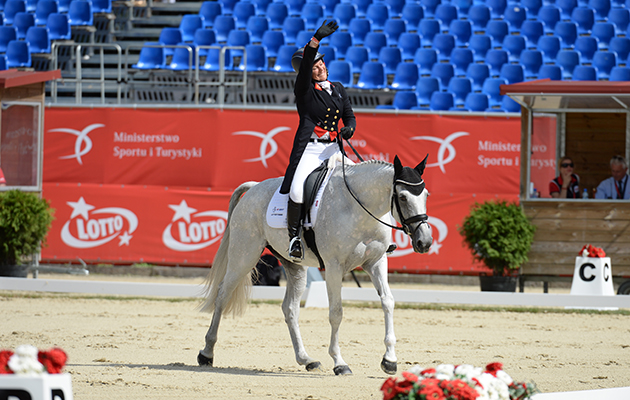 Competing as an individual, Gemma Tattersall rides a spectacular test aboard Quicklook V to place them fourth after the first phase
