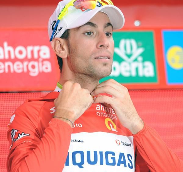 Vincenzo Nibali (Liquigas - Doimo) resplendent in the Vuelta's leader's jersey for another day.