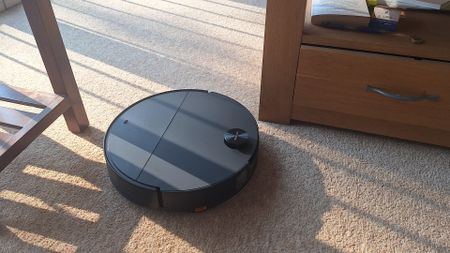 Roborock Saros 10 navigating around tester's home