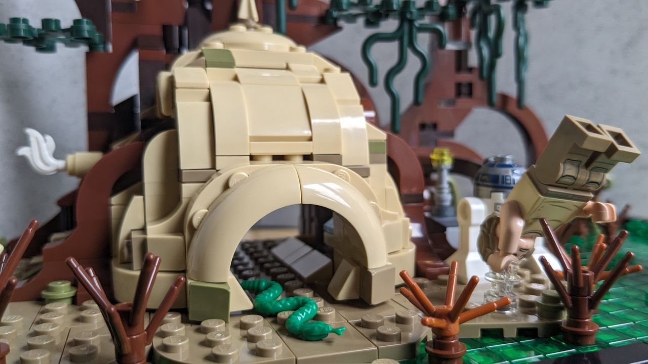 Lego Star Wars Dagobah Jedi Training Diorama