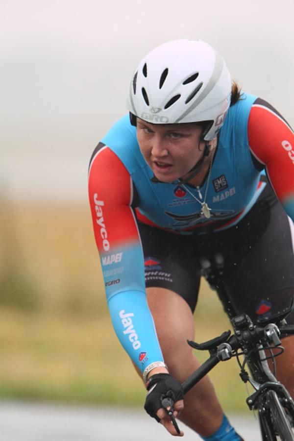 Carly Light (Jayco-AIS) powered her way to sixth place