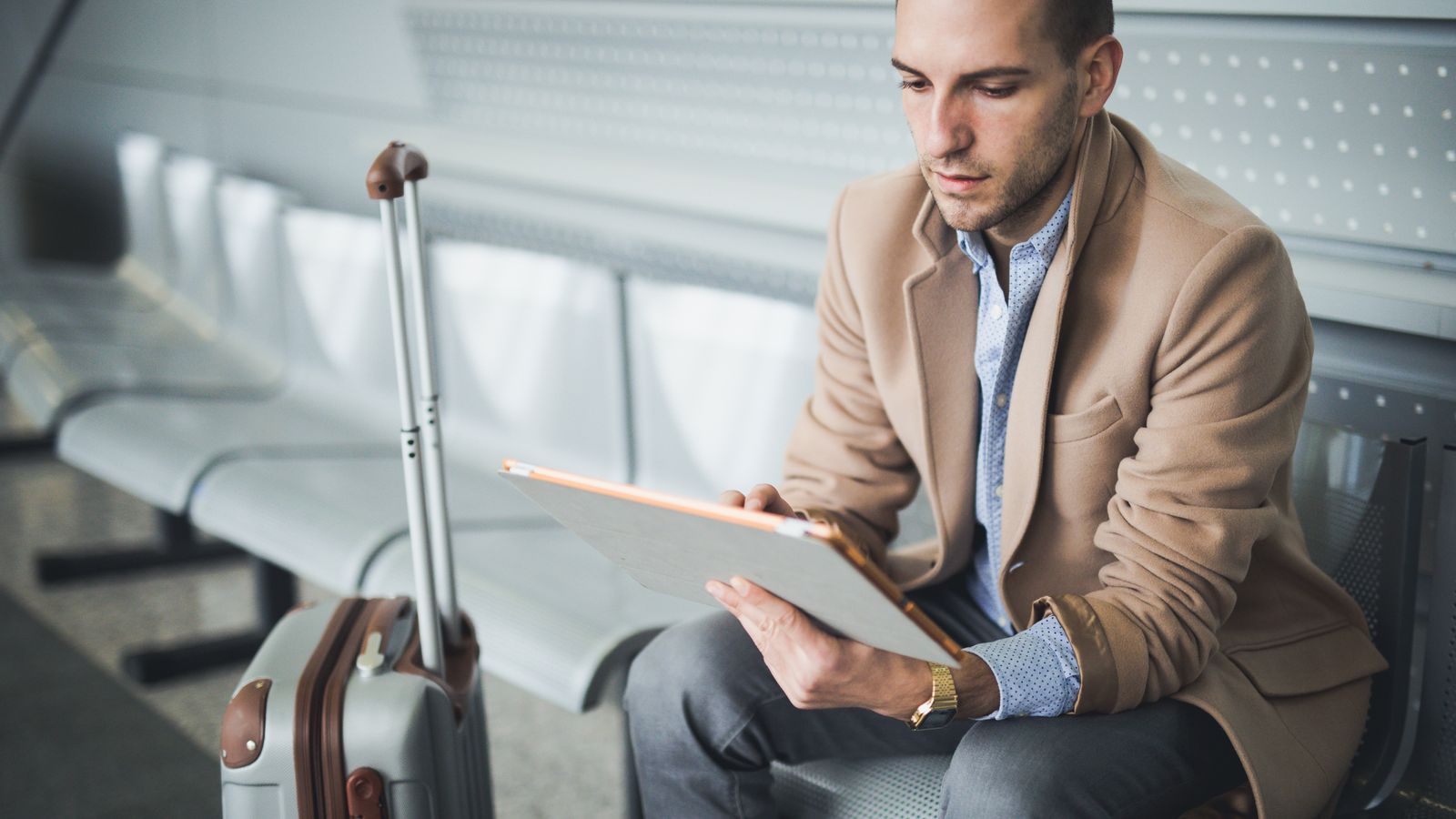 Carryon suitcase vs backpack which should you use for travelling? T3