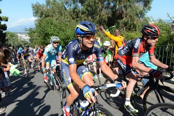 Nicholas Roche and Cadel Evans climb