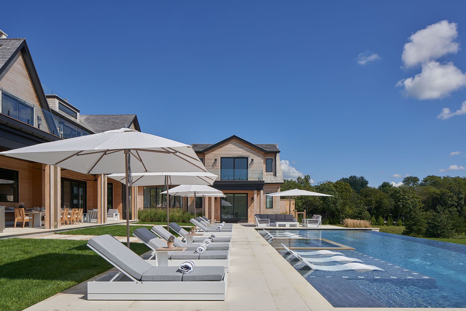Pool area of Modern Zen