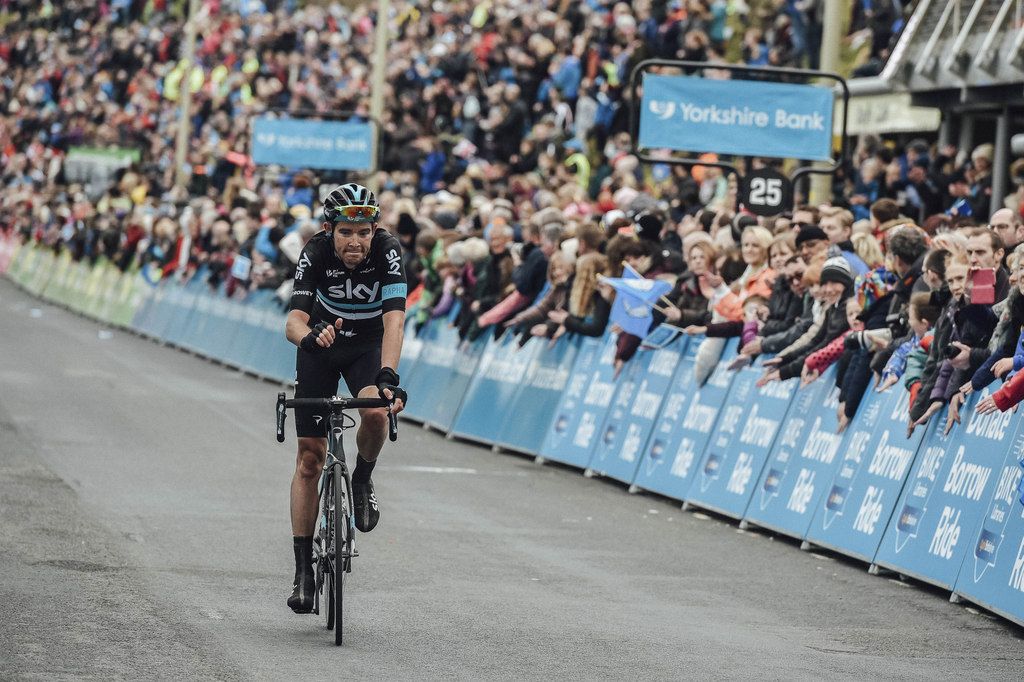Luke Rowe crosses the line