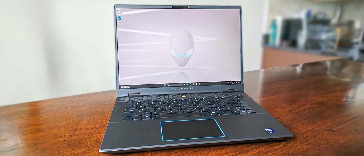 Alienware m16 R2 (2024)