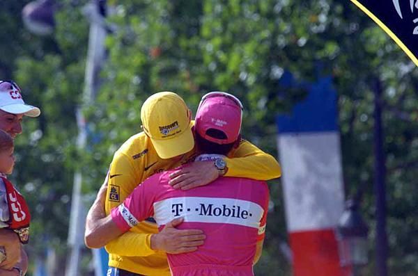 Jan Ullrich gets as close as he'll ever be to the yellow jersey