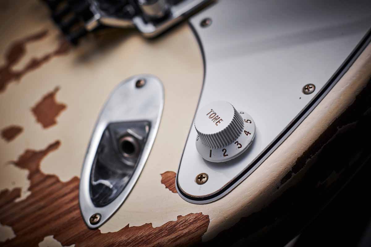 Charvel Henrik Danhage Signature Pro-Mod So-Cal Style 1