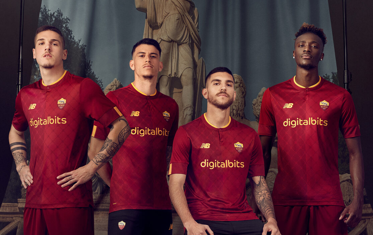 Roma home shirt 2022/23