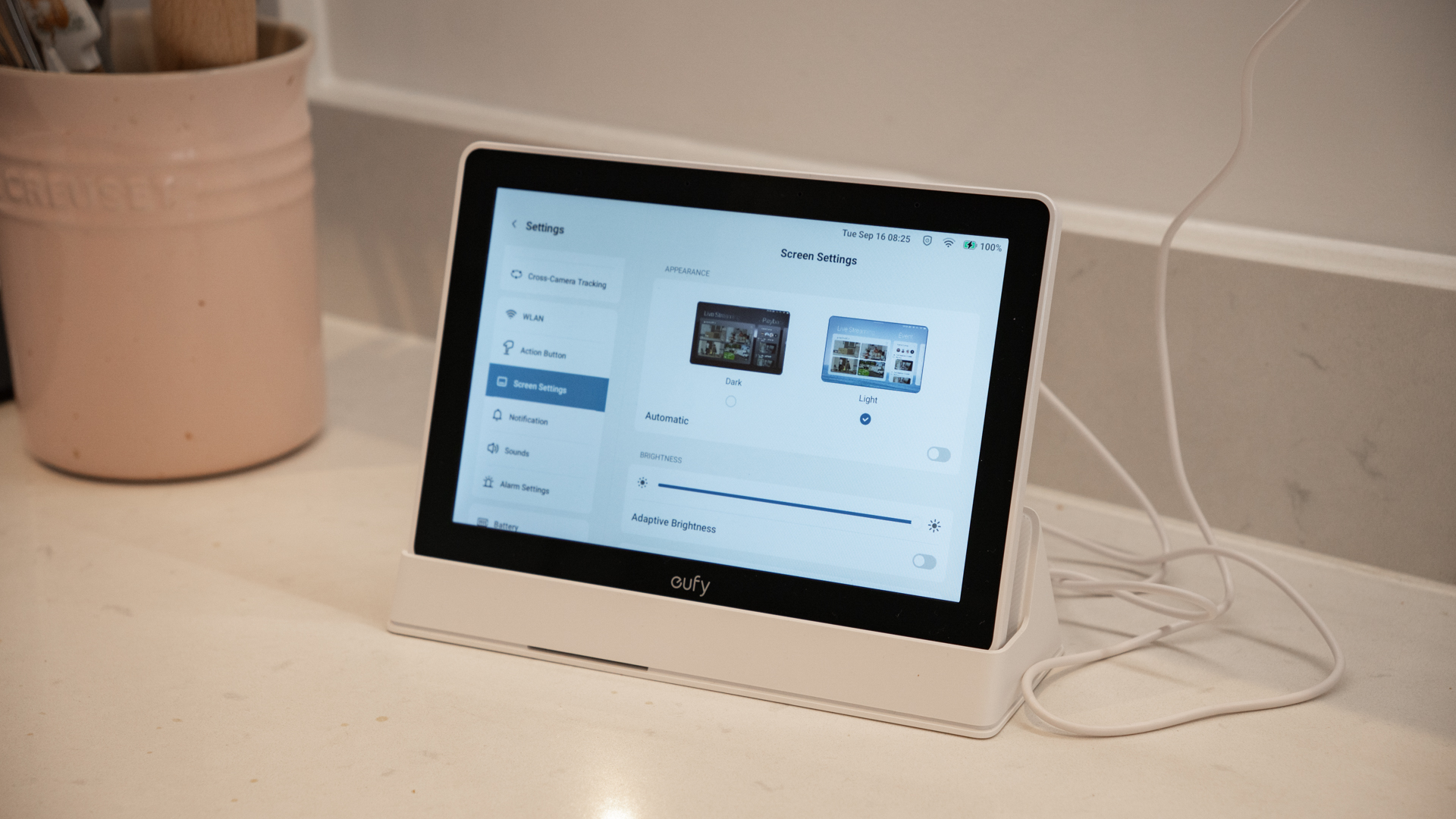 Eufy E10 smart display