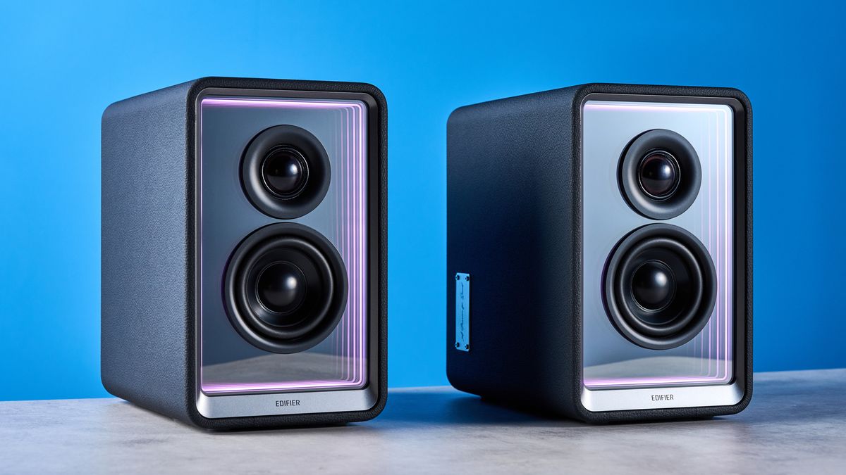Edifier QR65 gaming and computer speakers in black
