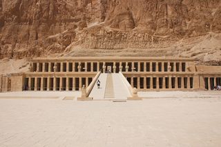 Il Tempio di Hatshepsut nella Valle dei Re a Luxor, Egitto.