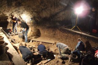 ciemna cave excavation