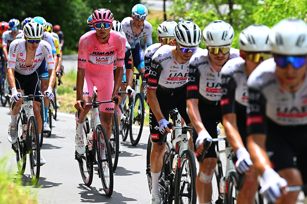 CASTELNOVO NE MONTI ITALY MAY 21 Isaac Del Toro of Mexico and Team UAE Team Emirates XRG Pink Leader Jersey competes during the 108th Giro dItalia 2025 Stage 11 a 186km stage from Viareggio to Castelnovo ne Monti 715m UCIWT on May 21 2025 in Castelnovo ne Monti Italy Photo by Tim de WaeleGetty Images