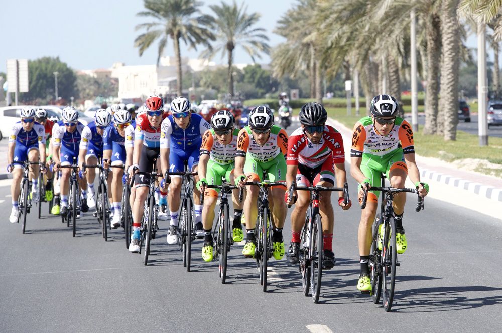 Bardiani CSF lead the peloton on stage 5 of the Dubai Tour