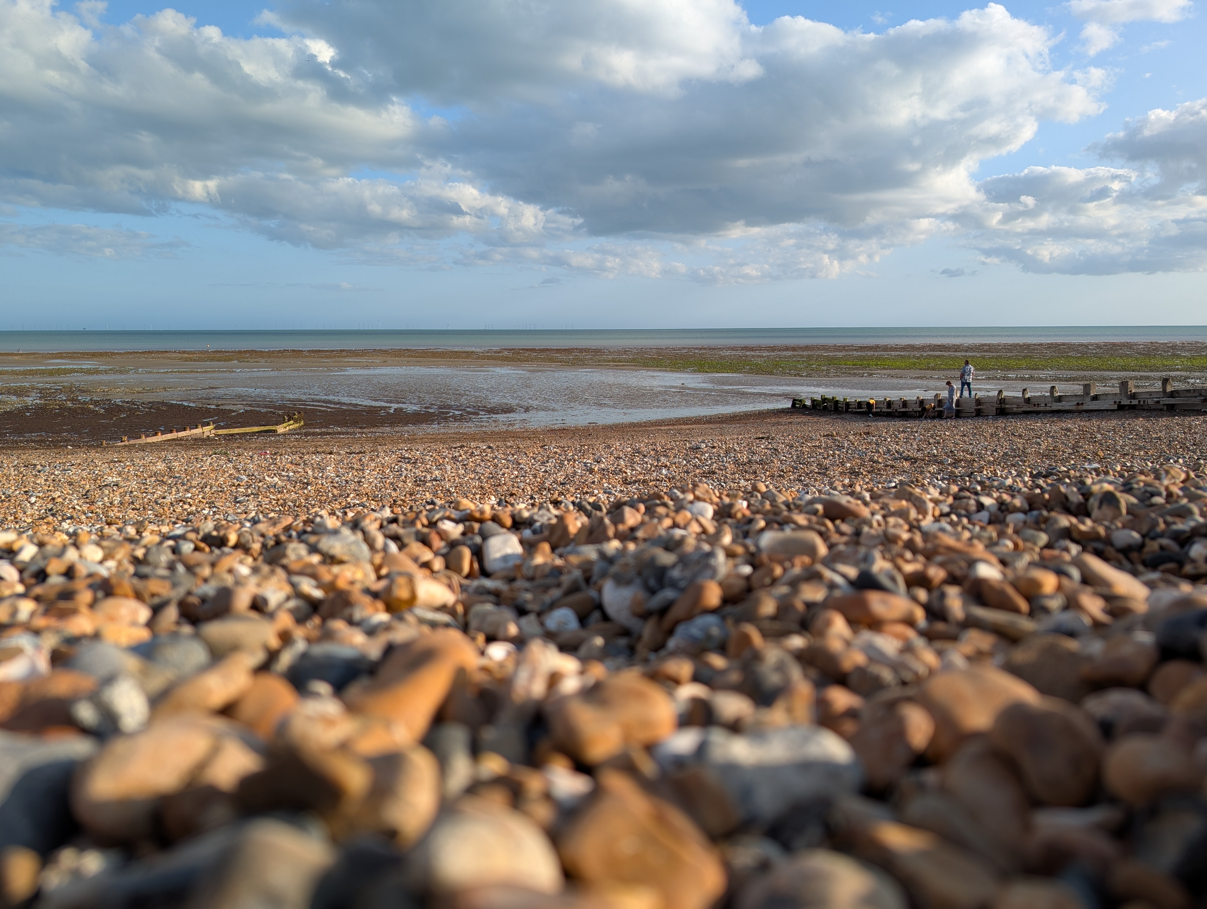 Google Pixel 9 Pro XL camera sample beach far