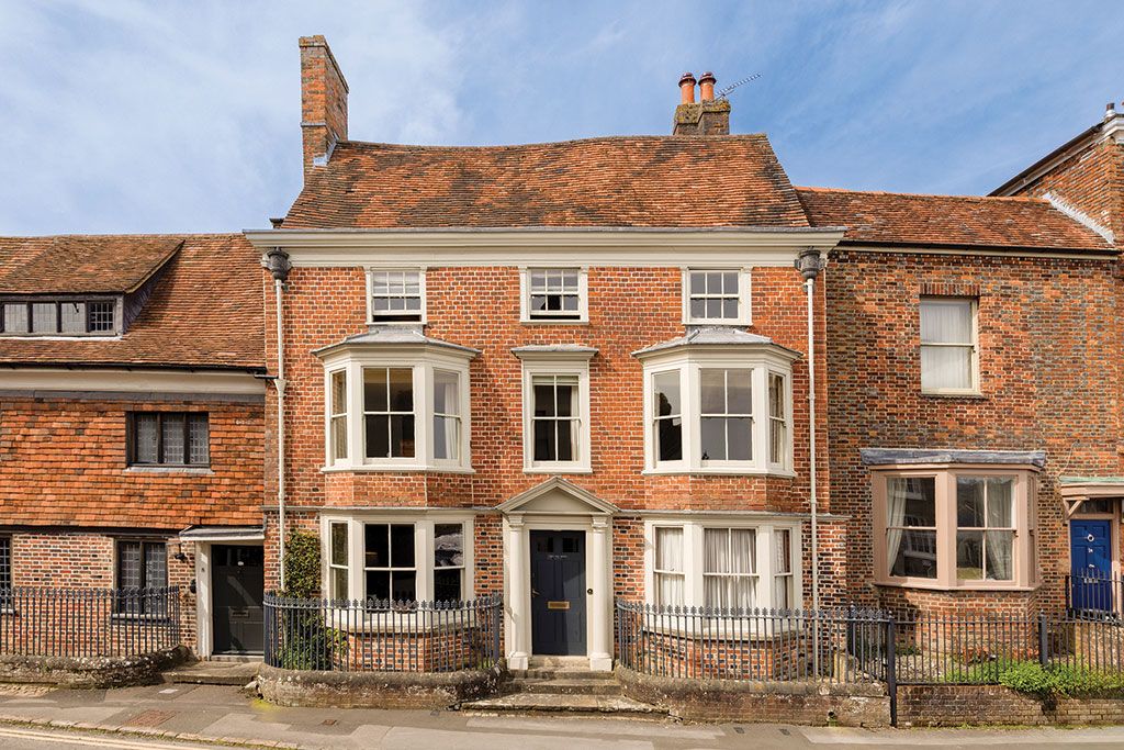 properties for sale for around &pound;2 million - Rose Tree House, Marlborough, Wiltshire.