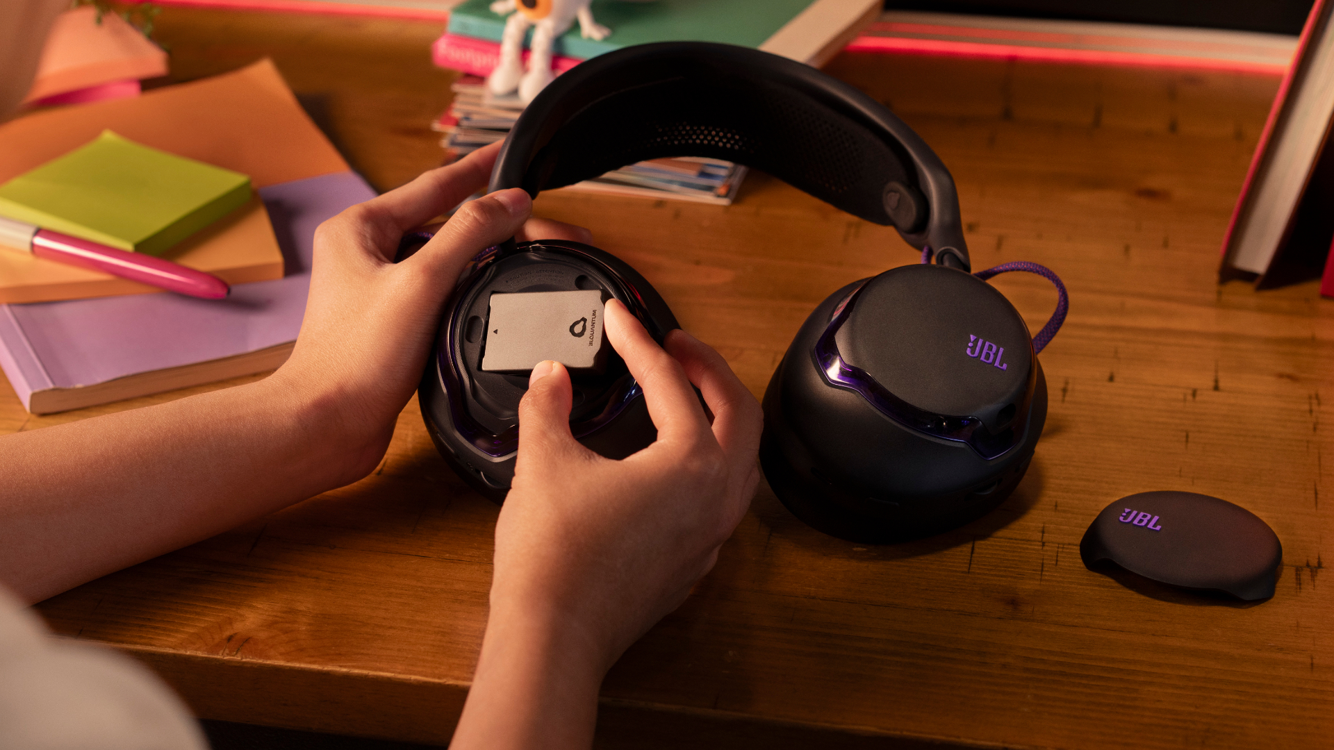 JBL Quantum 850 headset