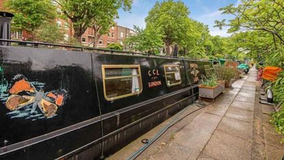 Blomfield Road houseboat, Maida Vale