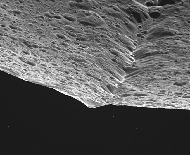 Saturnian Moon Gets Glamour Shots