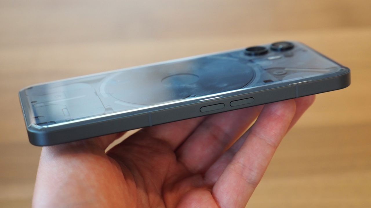Nothing Phone (2) review
