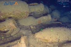 Wine vessels found with ancient Roman shipwreck near Sicily, from the second century BC.