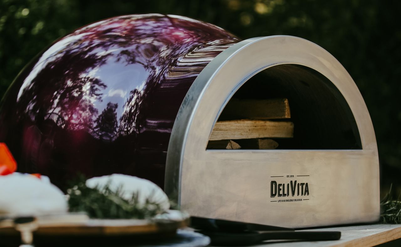 DeliVita pizza oven close up