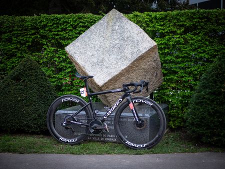 Lotte Kopecky's S-Works Tarmac SL8 from Paris Roubaix